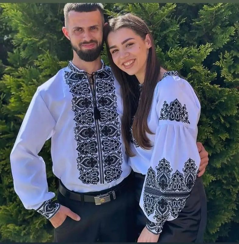 Пара вишиванок, жіноча та чоловіча вишиванка. Комплект вишиванок (Арт. 03488) Пара вишиванок, жіноча та чоловіча вишиванка. Комплект вишиванок (Арт. 03488)