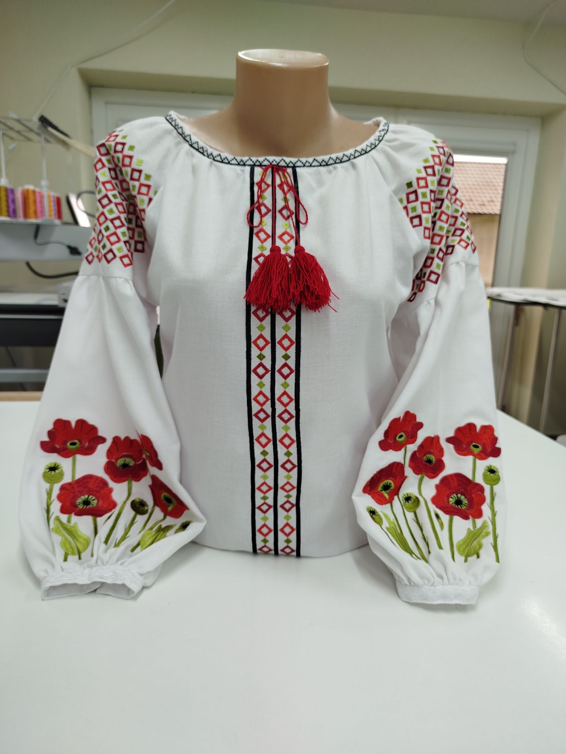 Вишиванка, жіноча вишивана блузка на домотканому полотні (Арт. 03543)