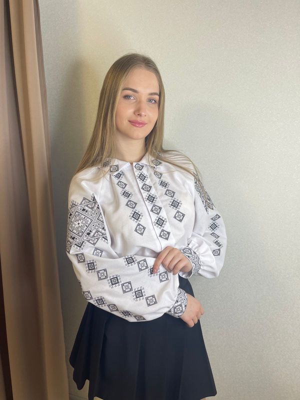 Вишиванка, жіноча вишивана блузка на домотканому полотні (Арт. 03555) Вишиванка, жіноча вишивана блузка на домотканому полотні (Арт. 03555)
