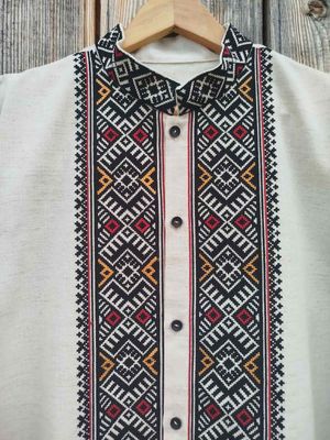 Вишиванка чоловіча вишита безпосередньо на домотканому полотні (Арт. 03572) Вишиванка чоловіча вишита безпосередньо на домотканому полотні (Арт. 03572)