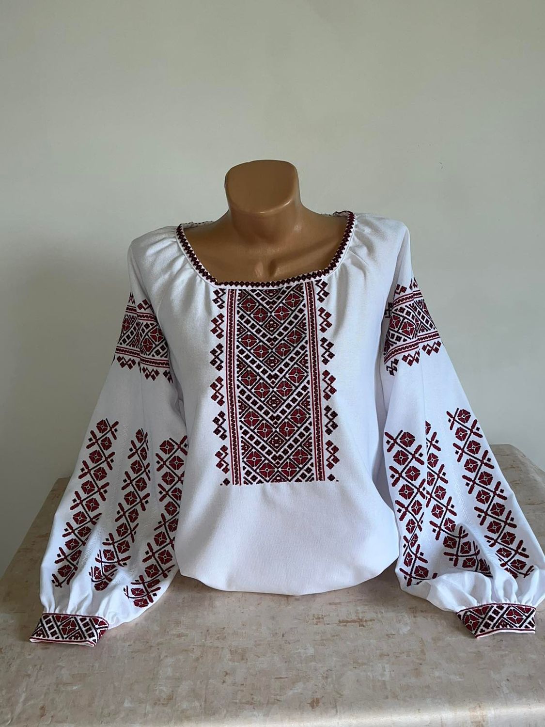 Вишиванка, жіноча вишивана блузка на домотканому полотні (Арт. 03638)