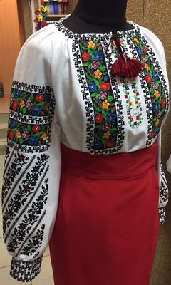 Вишиванка жіноча, блузка з унікальним орнаментом (Арт. 01898)