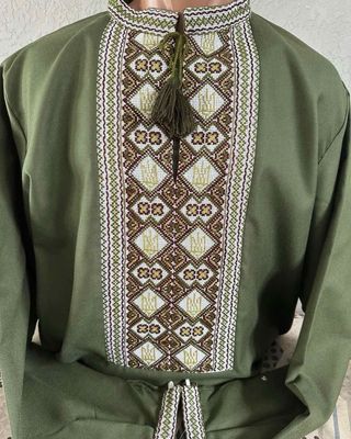 Вишиванка, чоловіча вишита сорочка "Патріотична" (Арт. 03661) Вишиванка, чоловіча вишита сорочка "Патріотична" (Арт. 03661)