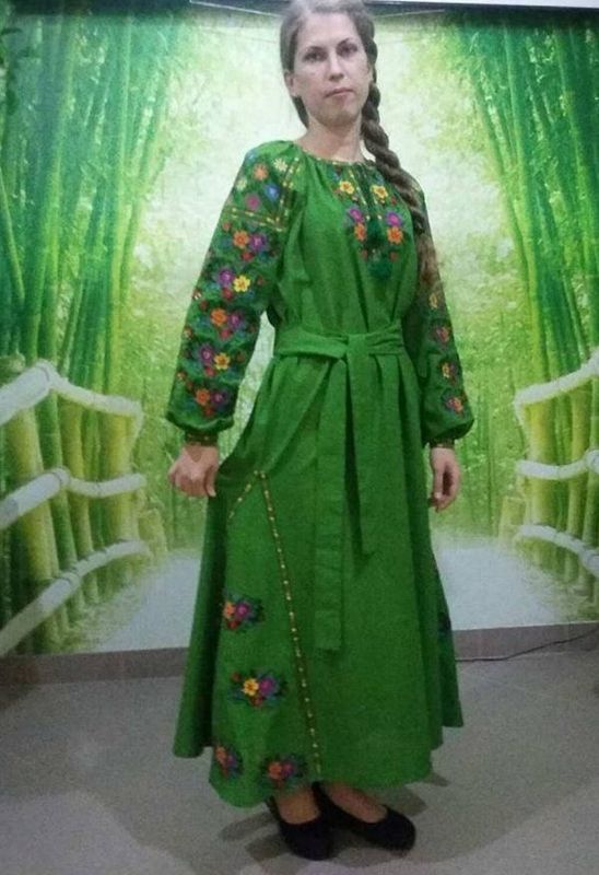 Вишиванка жіноча, сукня вишивана на зеленому домотканому (Арт. 03675)