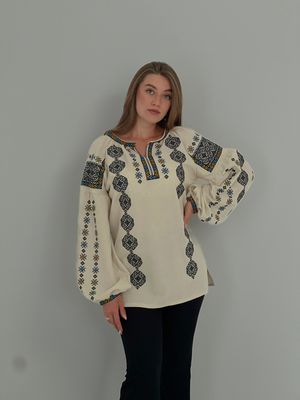 Вишиванка, жіноча вишивана блузка на сірому домотканому полотні (Арт. 03684)