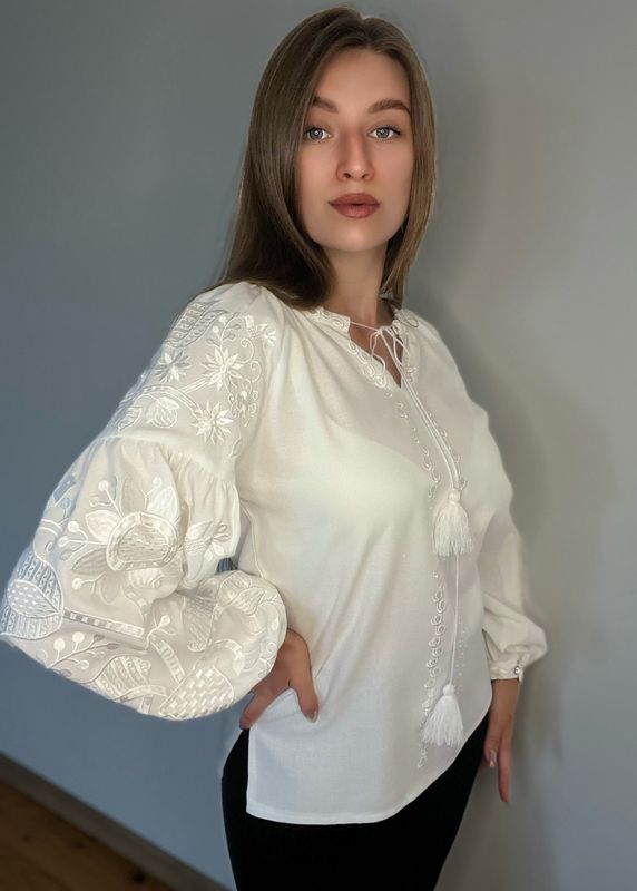Вишиванка, жіноча вишивана блузка на молочному домотканому (Арт. 03689) Вишиванка, жіноча вишивана блузка на молочному домотканому (Арт. 03689)