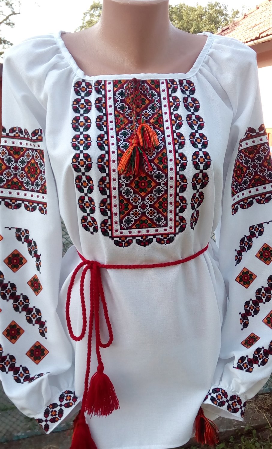 Вишиванка, жіноча вишивана блузка на домотканому полотні (Арт. 01935)