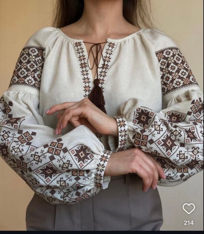 Вишиванка, жіноча вишивана блузка на сірому домотканому полотні (Арт. 03738)