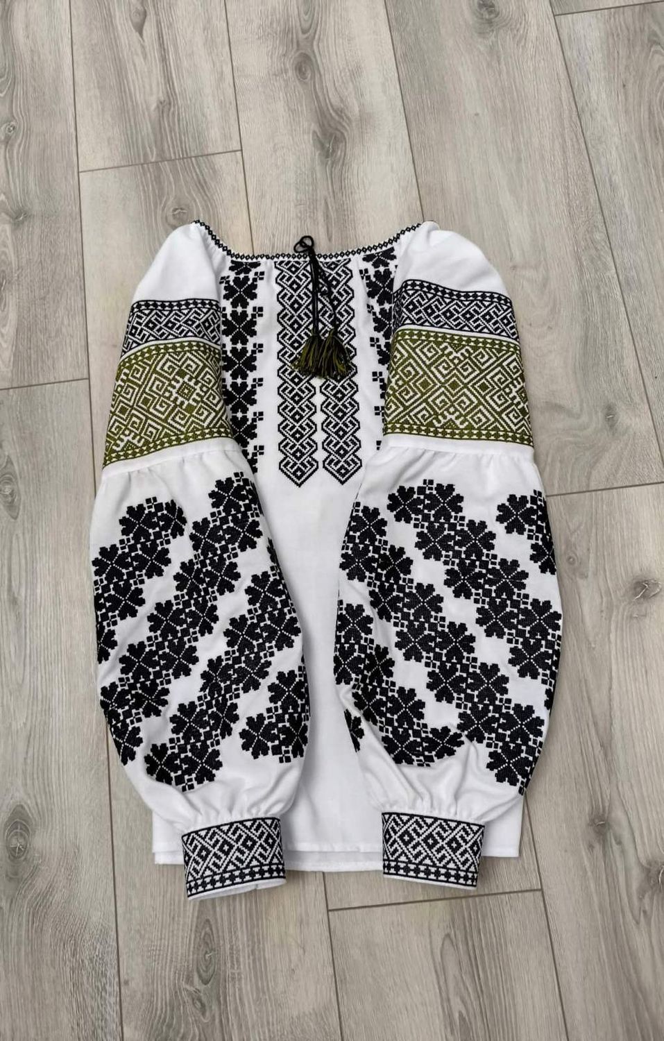 Вишиванка, жіноча вишивана блузка на домотканому полотні (Арт. 03751)