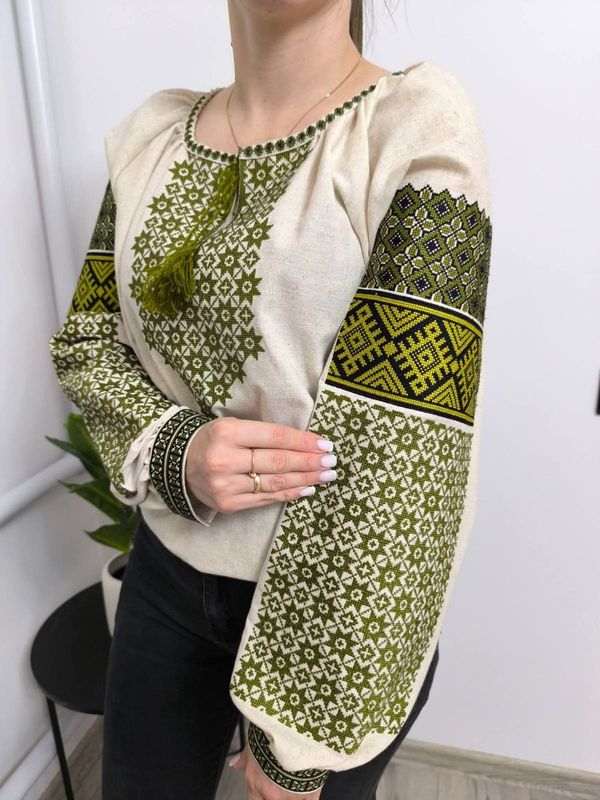 Вишиванка, жіноча вишивана блузка на сірому домотканому полотні (Арт. 03753) Вишиванка, жіноча вишивана блузка на сірому домотканому полотні (Арт. 03753)