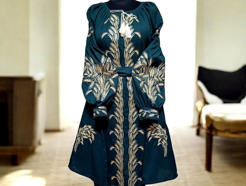 Вишиванка жіноча, сукня вишивана на зеленому домотканому (Арт. 03754) Вишиванка жіноча, сукня вишивана на зеленому домотканому (Арт. 03754)