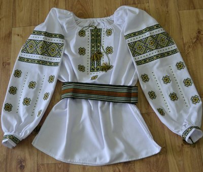 Вишиванка, жіноча вишивана блузка на домотканому полотні (Арт. 02074)