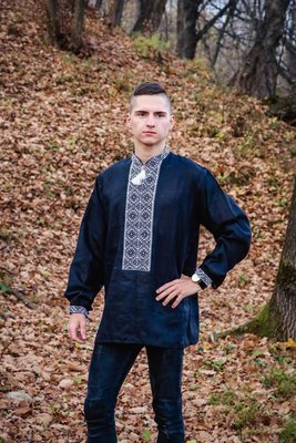 Вишиванка чоловіча білим по чорному льоні (Арт. 00048)