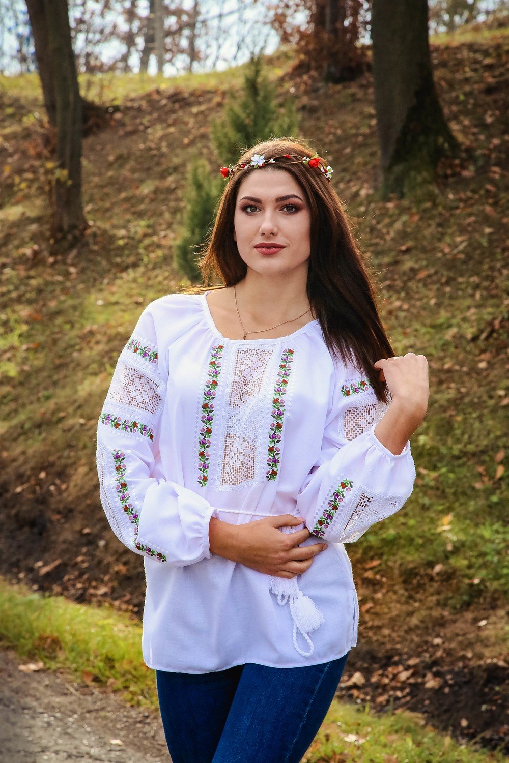 Неймовірно красива вишиванка, жіноча вишивана блузка на домотканому полотні (Арт. 02187)