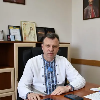 Вишиванка ручної роботи, чоловіча сорочка "Гетьман Полуботок" (Арт. 00340)