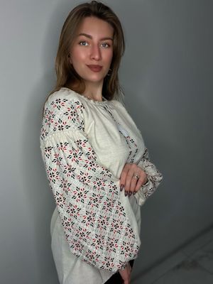 Вишиванка, жіноча вишивана блузка на сірому домотканому полотні (Арт. 03415)
