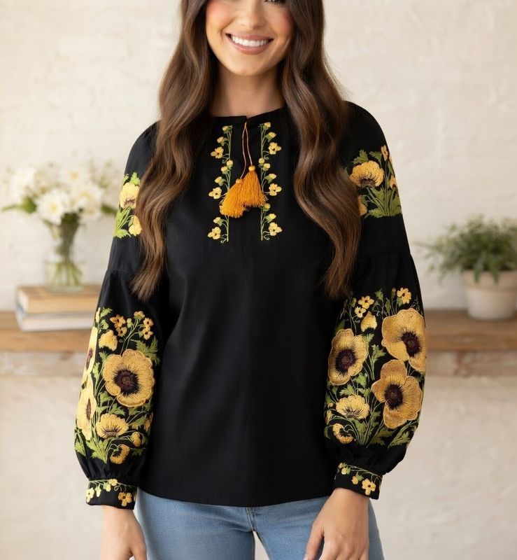 Вишиванка, жіноча вишивана блузка на чорному домотканому "Бохо" (Арт. 03761)