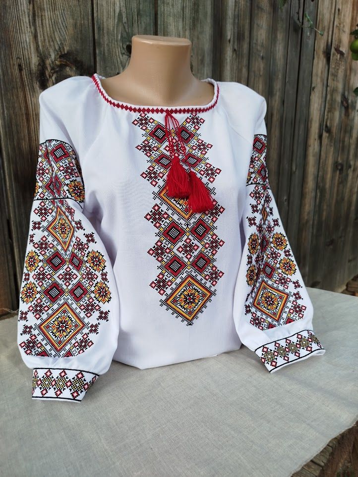Вишиванка, жіноча вишивана блузка на домотканому полотні (Арт. 03793)