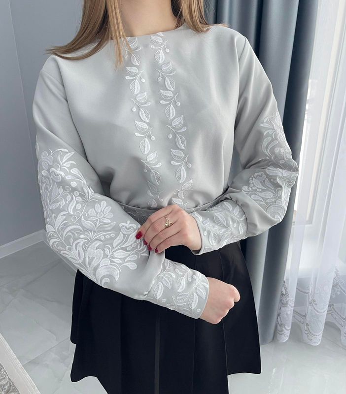 Вишиванка, жіноча вишивана блузка на сірому домотканому "Бохо" (Арт. 03811)