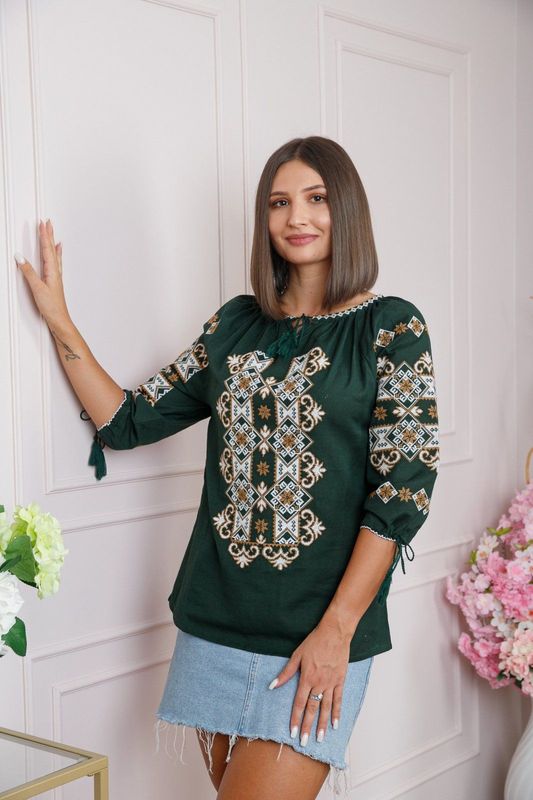 Вишиванка, жіноча вишивана блузка на зеленому домотканому (Арт. 03854)