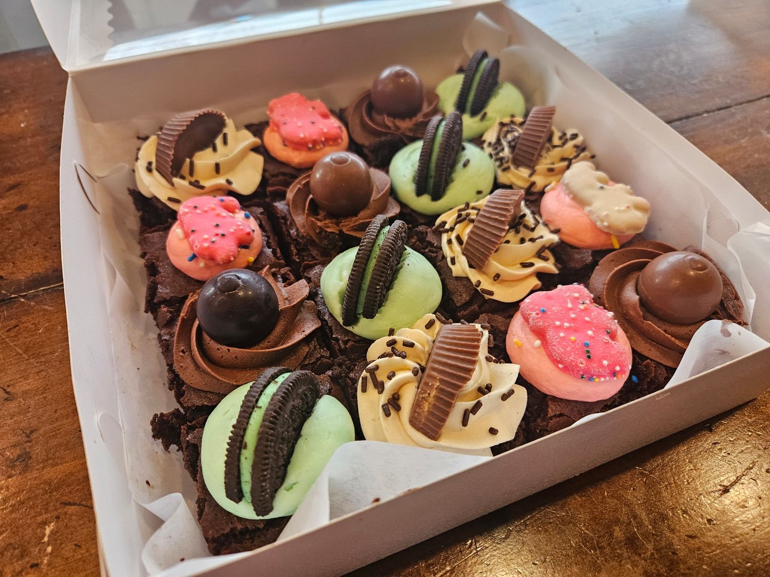Assorted brownie box