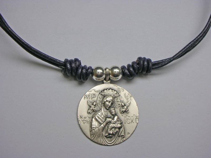 COLLAR CUERO Y PLATA DE PRIMERA LEY