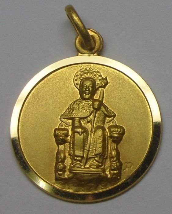 MEDALLA DE SANTIAGO EN TRONO