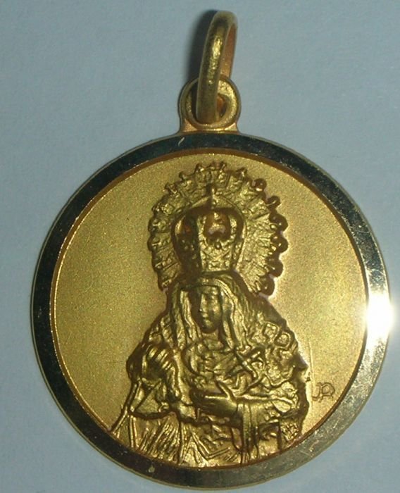 MEDALLA DE LA VIRGEN DE LA MACARENA