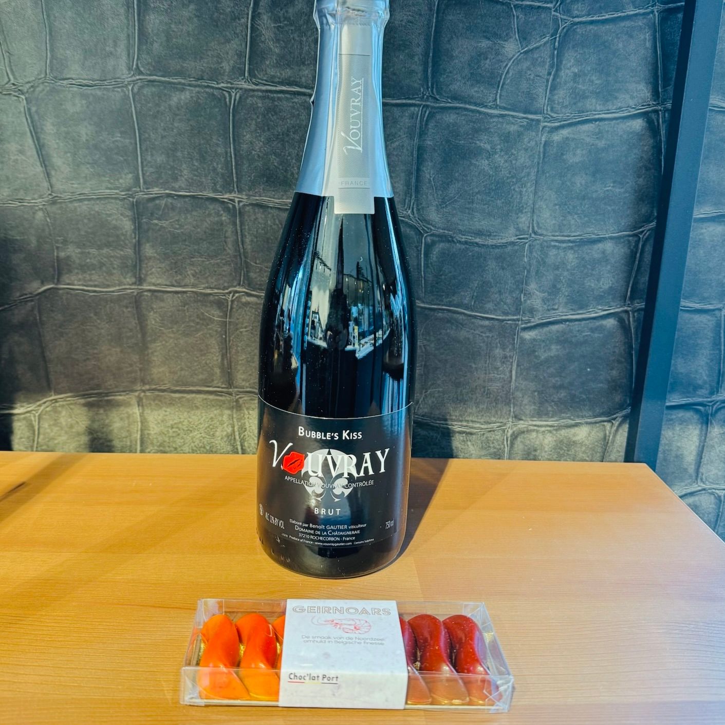 Vouvray “Bubble Kiss” with Geirnoars