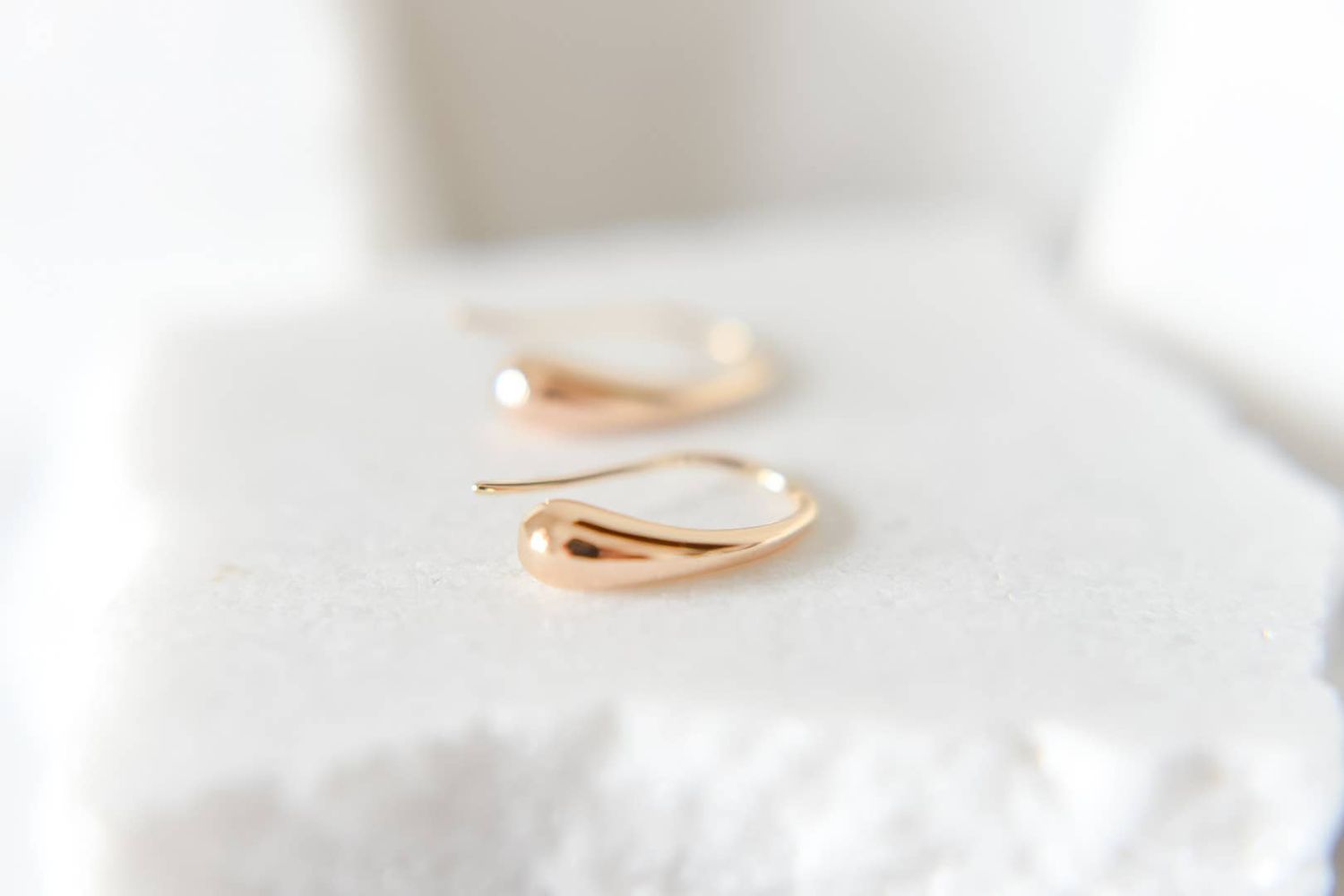 Aspen teardrop hoops 18k gold plated earrings- non tarnish