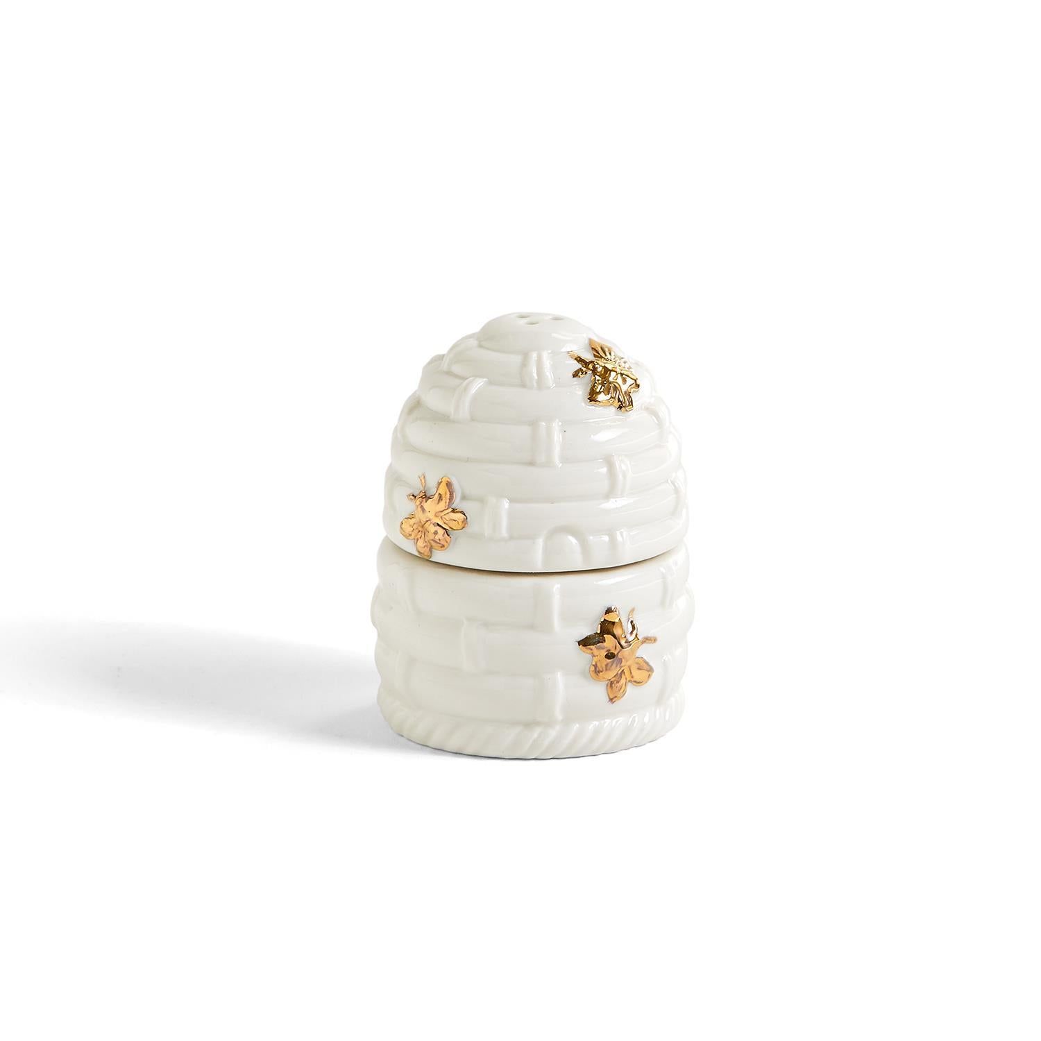 Bee Hive Salt &amp; Pepper Shaker Set