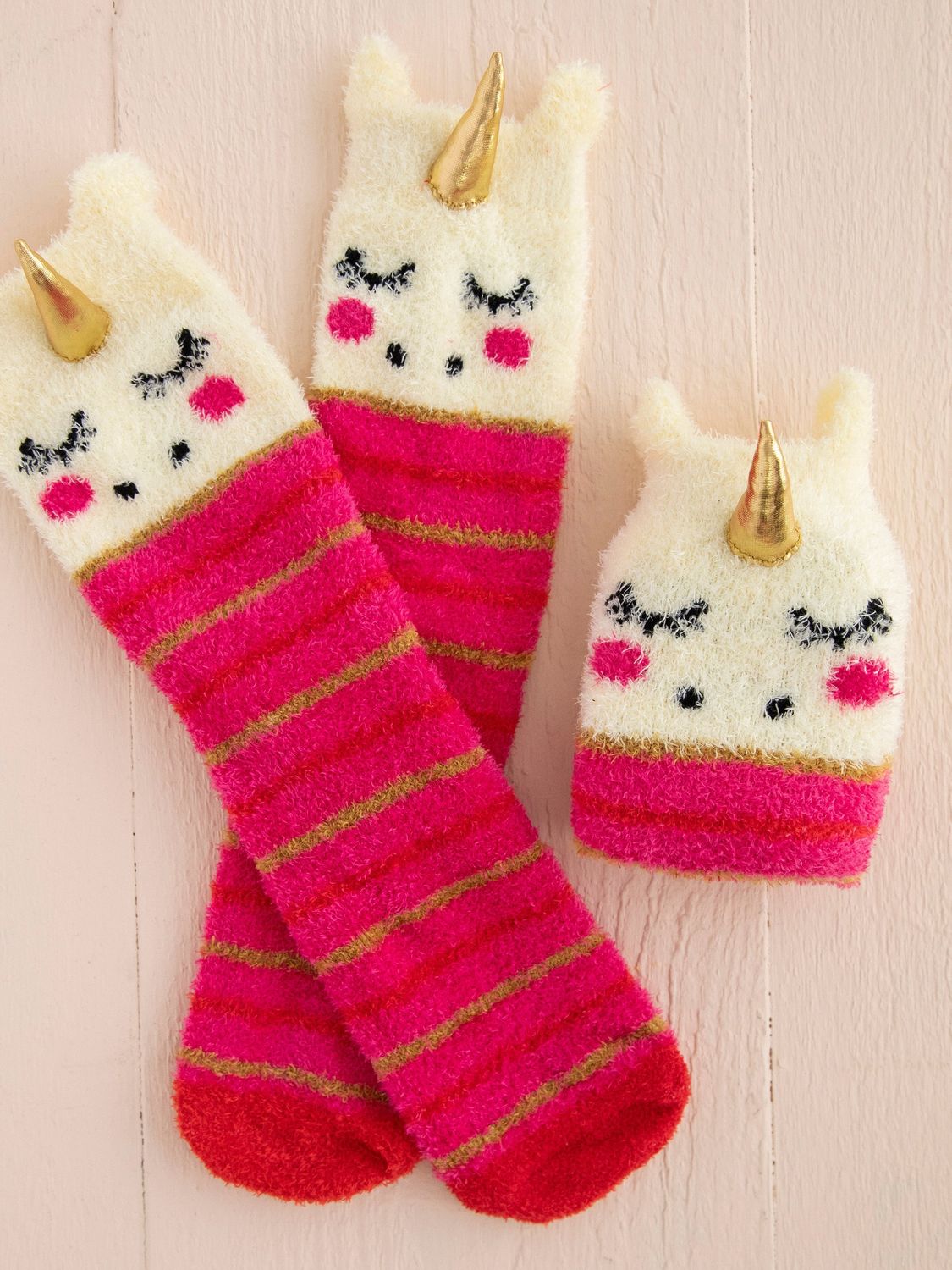 Cozy Socks in Unicorn