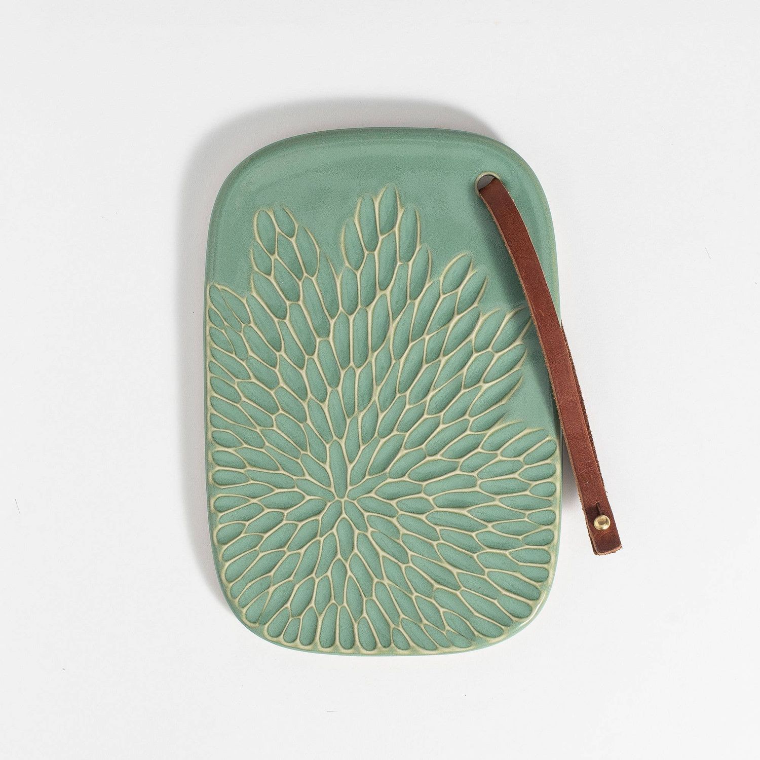 Emilia Share Board - Acanthus