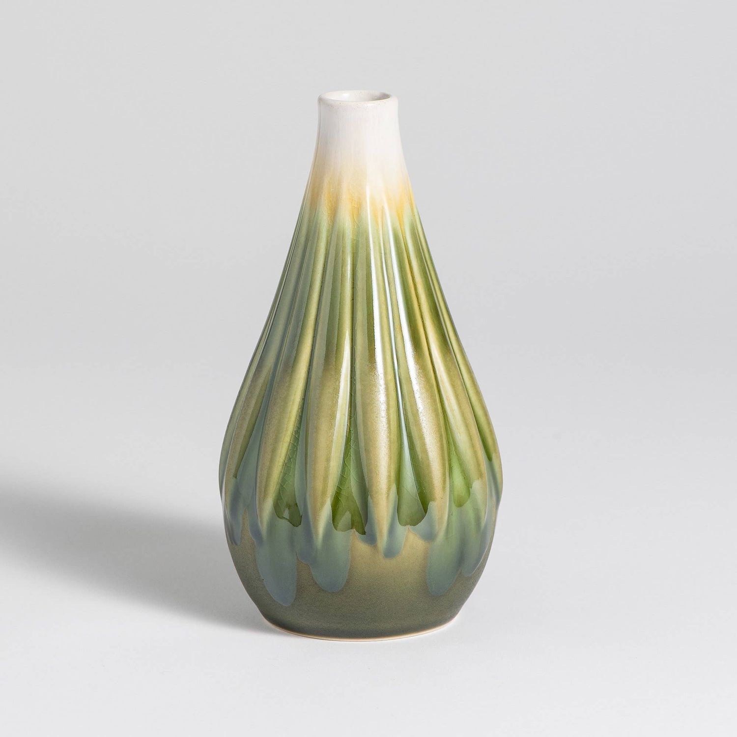 Flora Bud Vase - Holly
