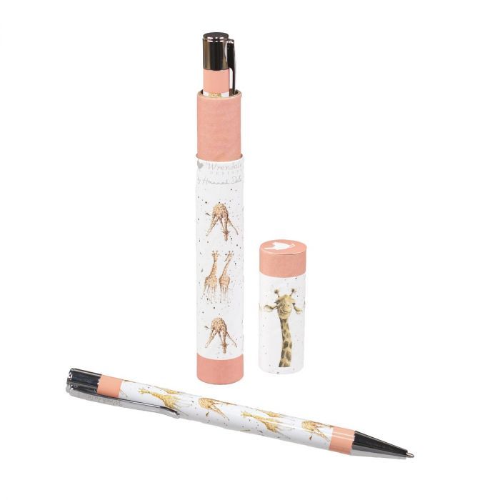 Giraffe Pen