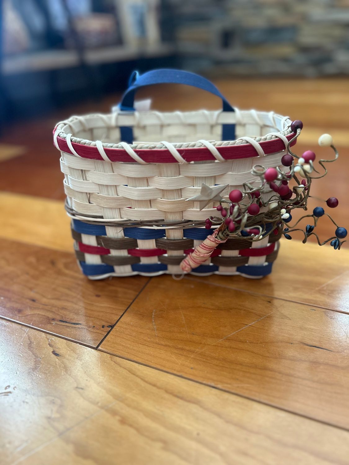 Glory Wall Basket