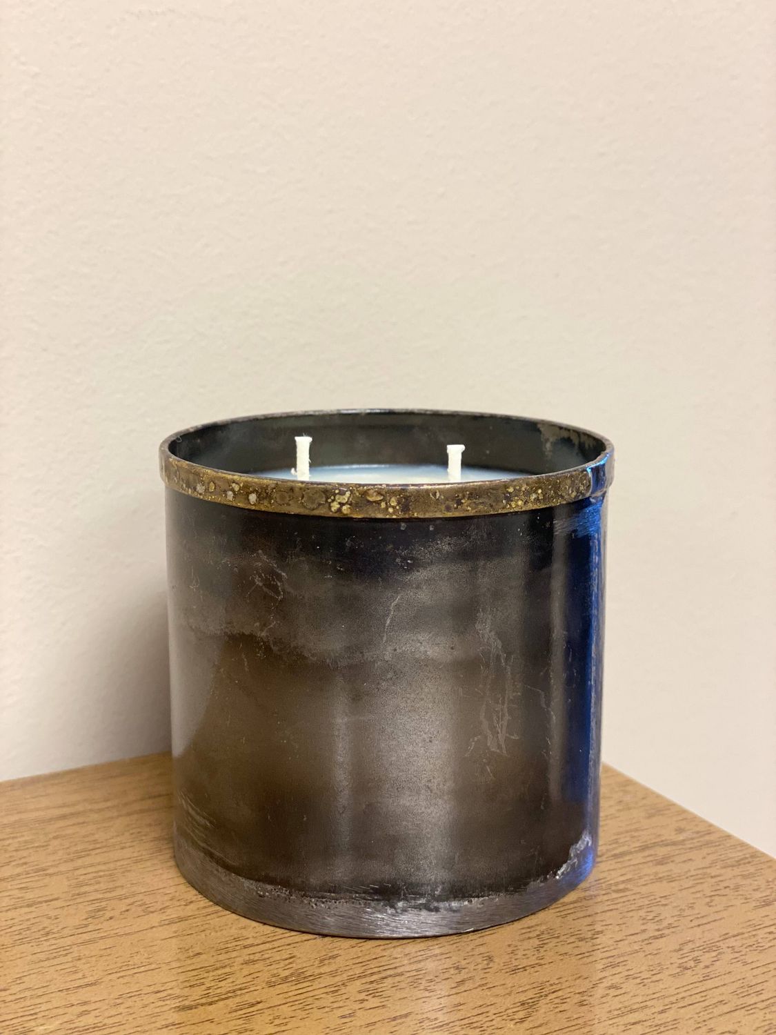 Gold Rimmed Pewter Candle: Peppermint Lane