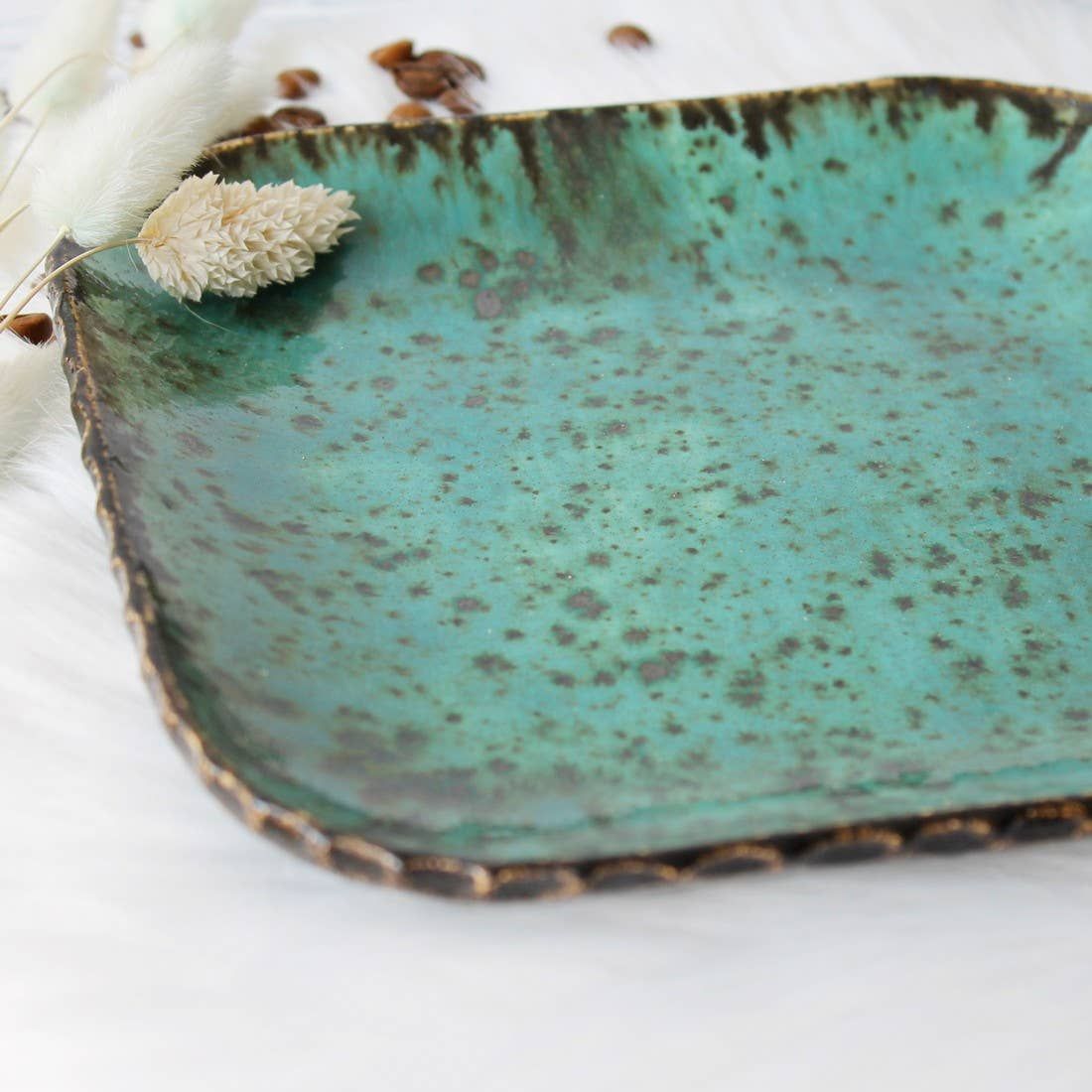 Handmade Flat Plate Craters 22 cm