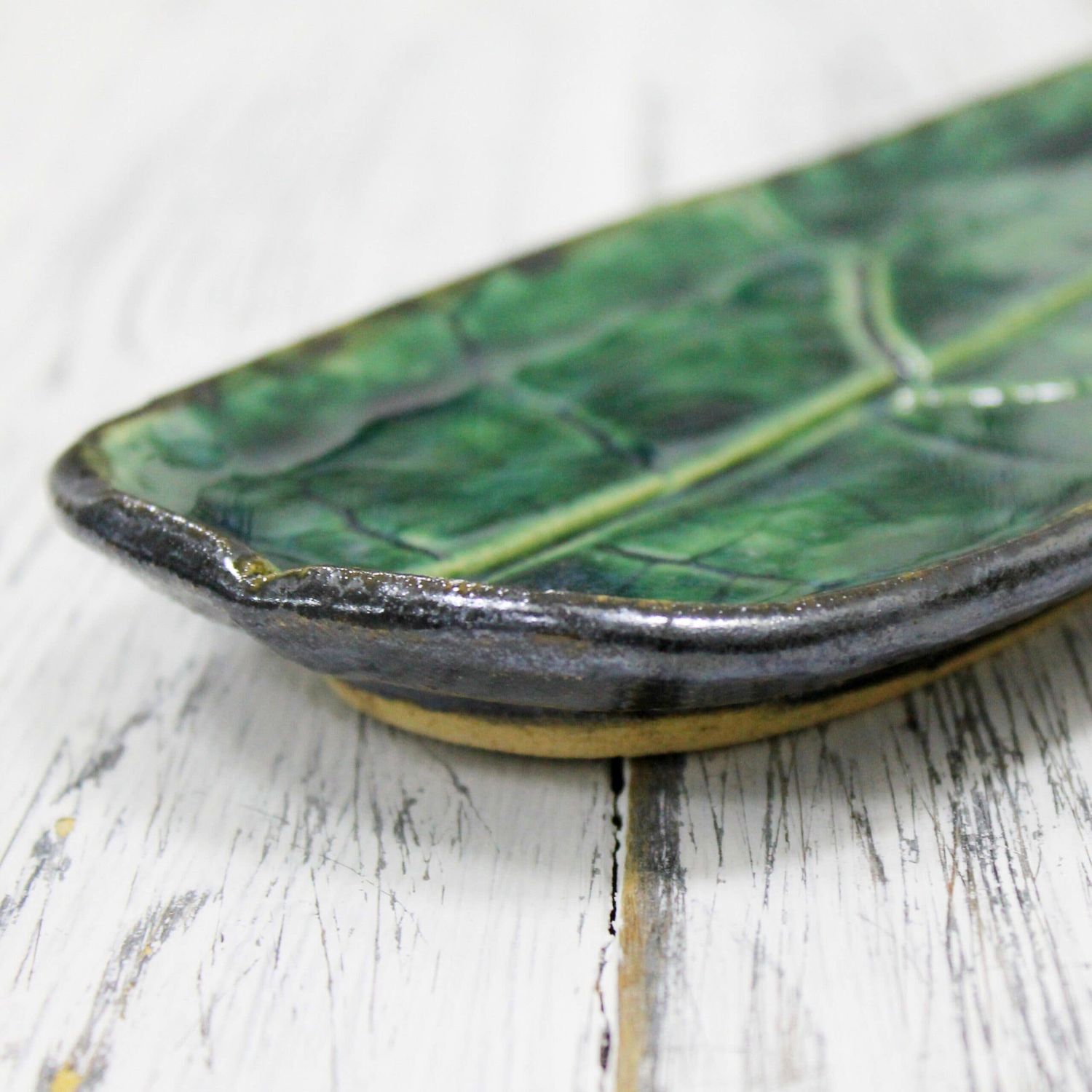 Handmade Plate Leaf 33 cm