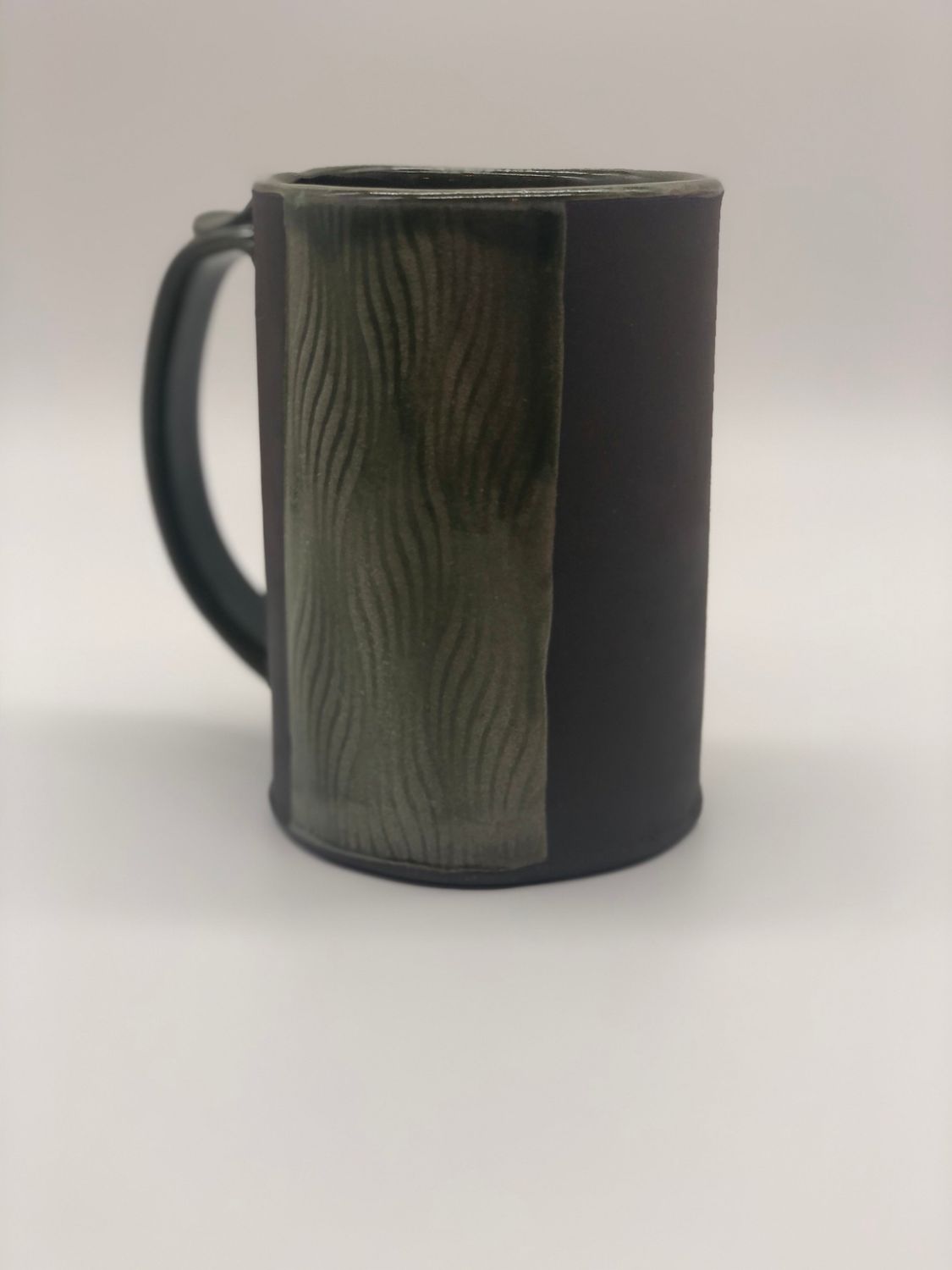 Large Pottery Mug in Green &amp; Gray