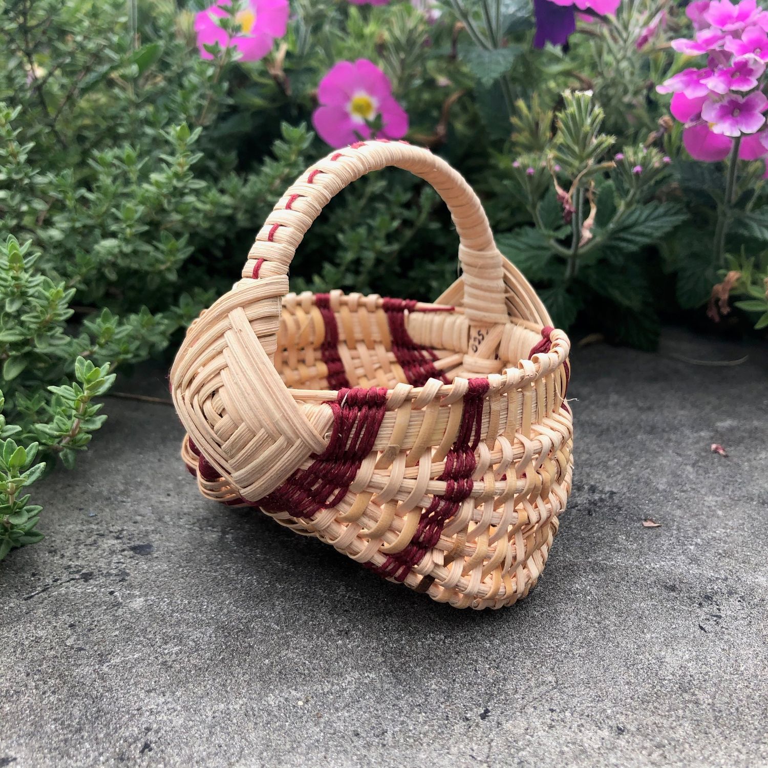 Petite 3" Rib Basket