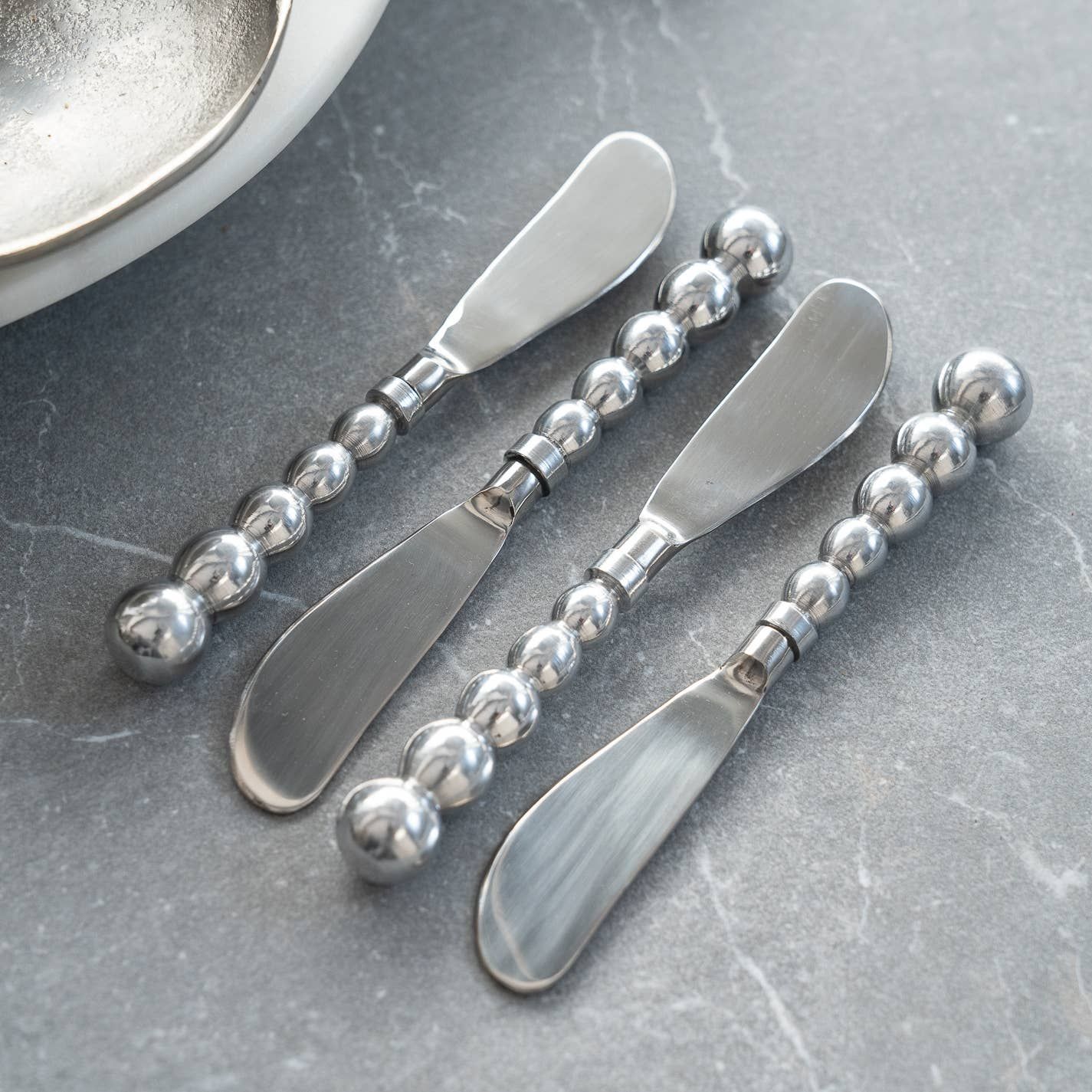 Polished Aluminum Beaded Handle Spreaders, Set of 4