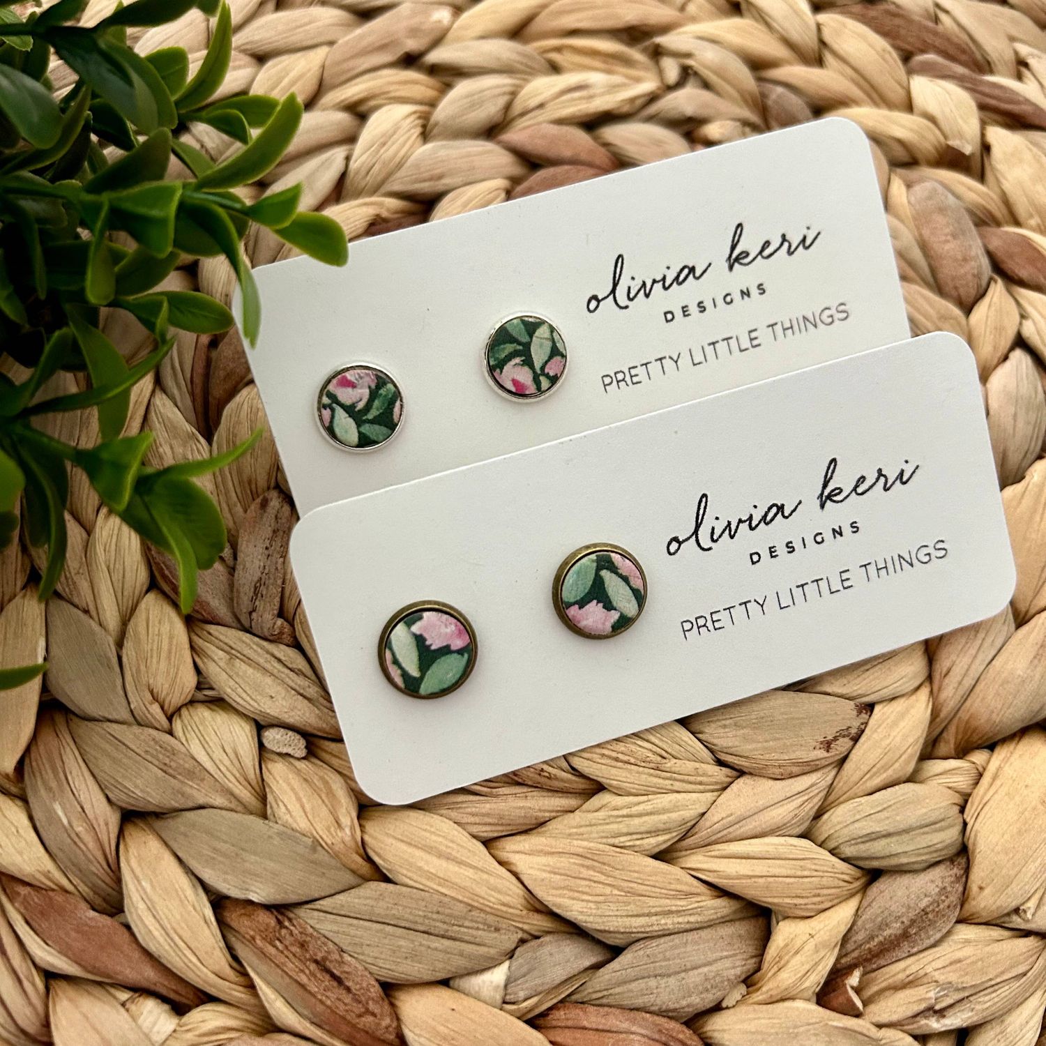 Pretty Little Things Studs - English Garden: Silver Setting