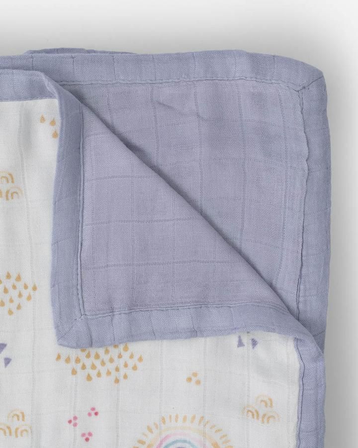 Rainbows &amp; Raindrops Deluxe Muslin Quilt