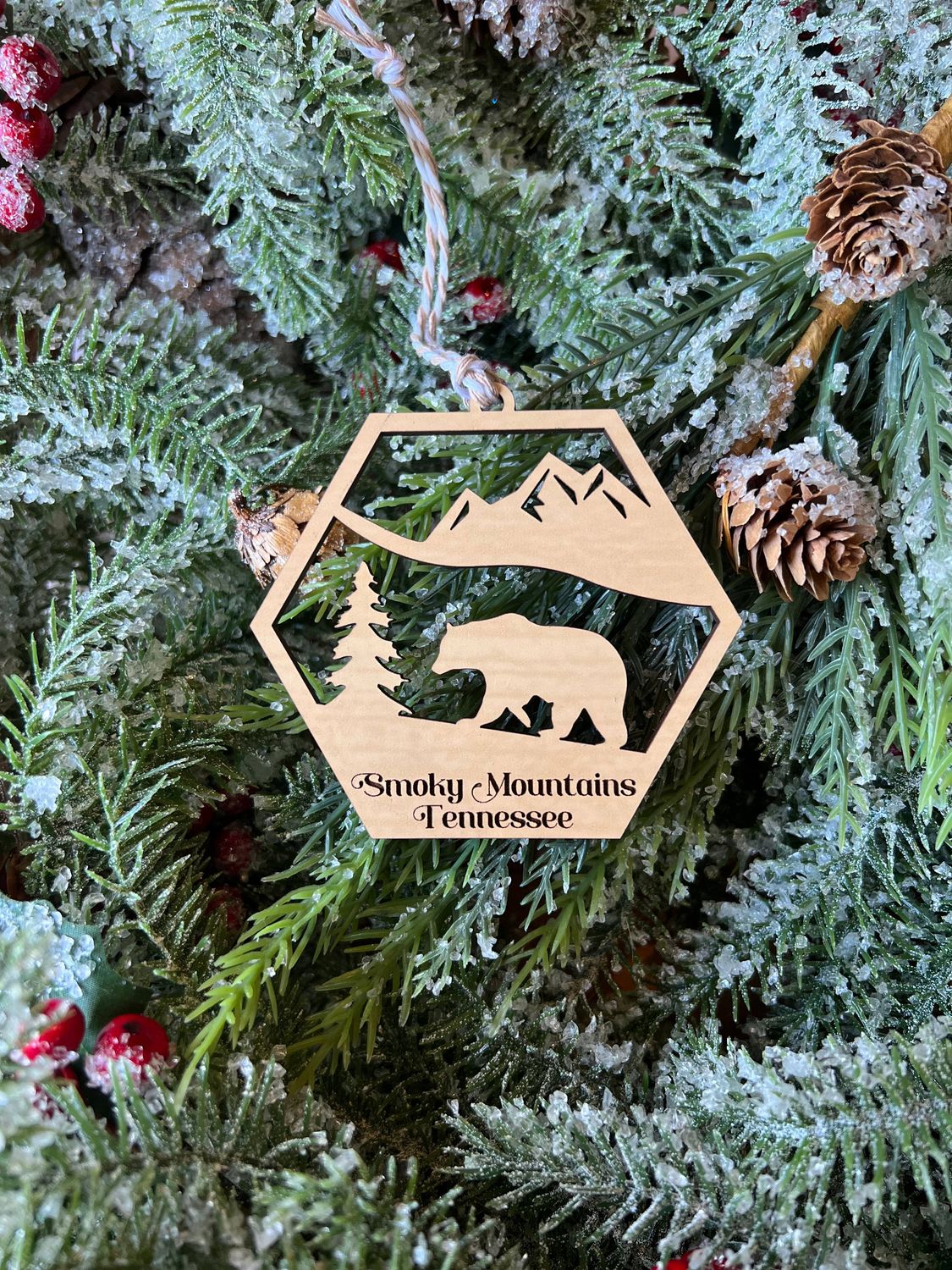 Smoky Mountains Tennesee Bear Christmas Ornament