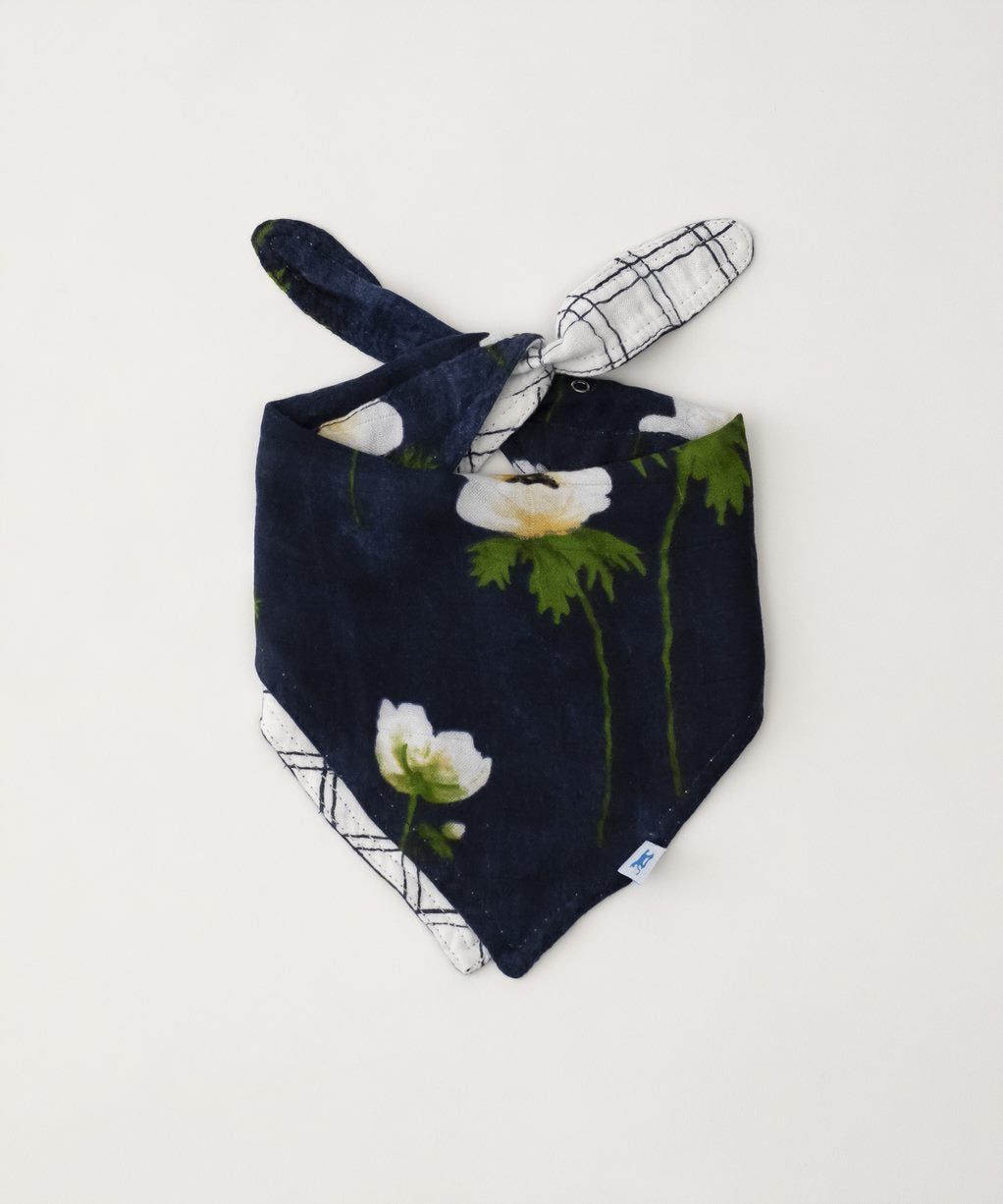White Anemone -Deluxe Muslin Bandana Bib