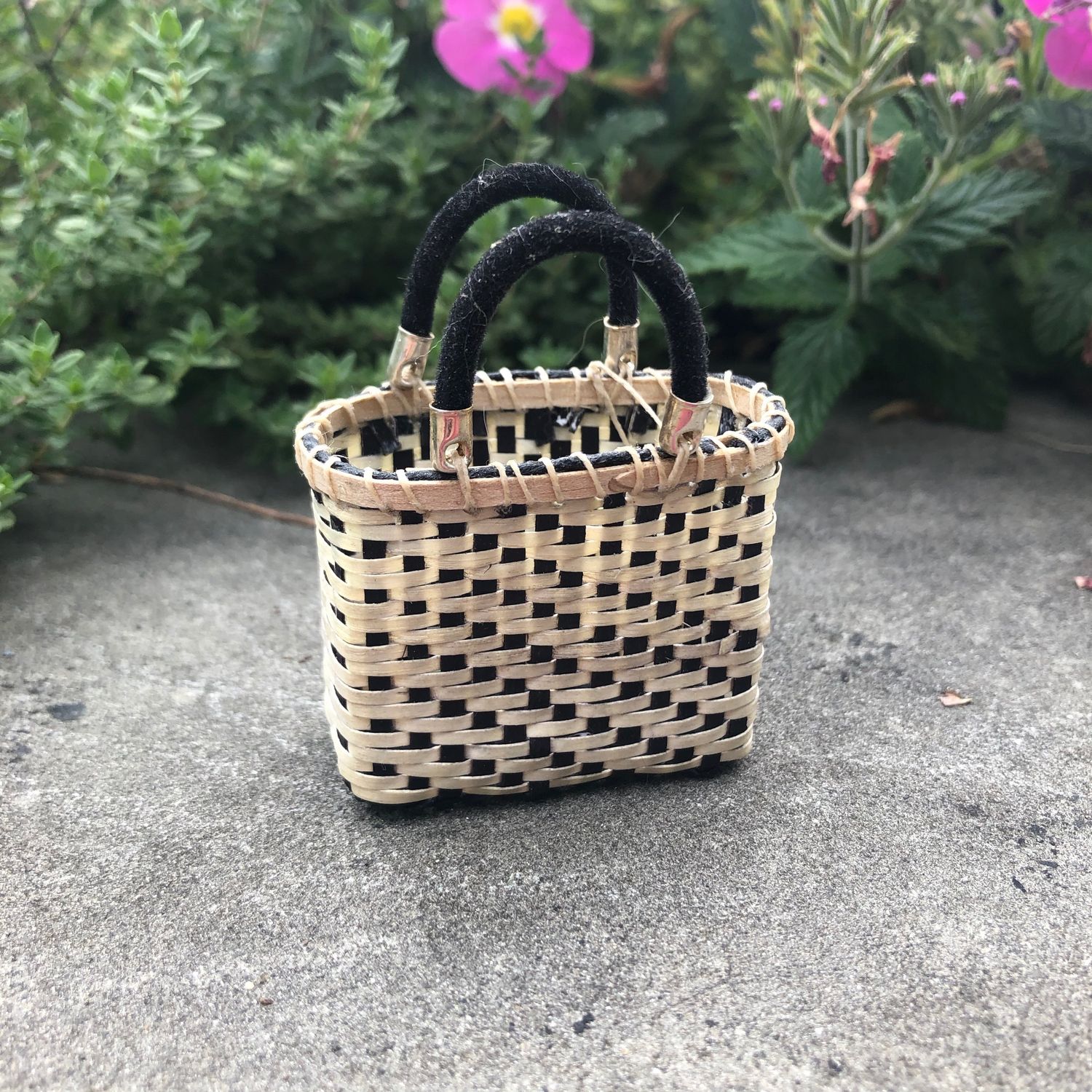 Tiny Tote Basket