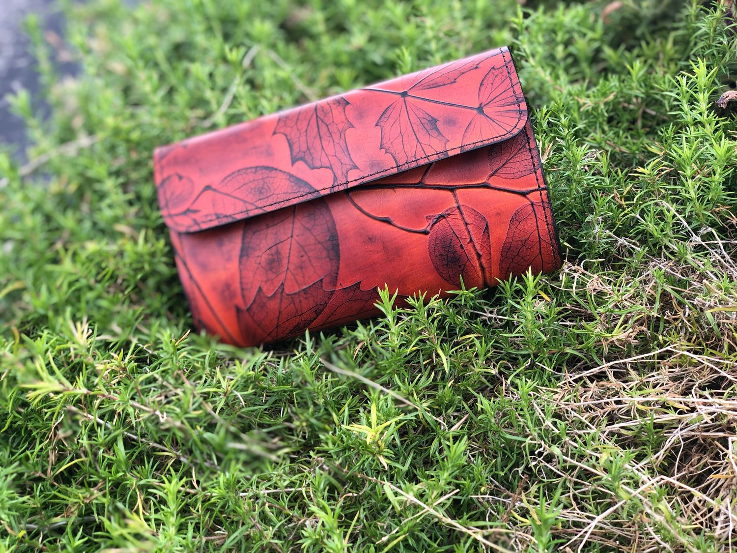 Woman's Secretariat - Leaf Leather