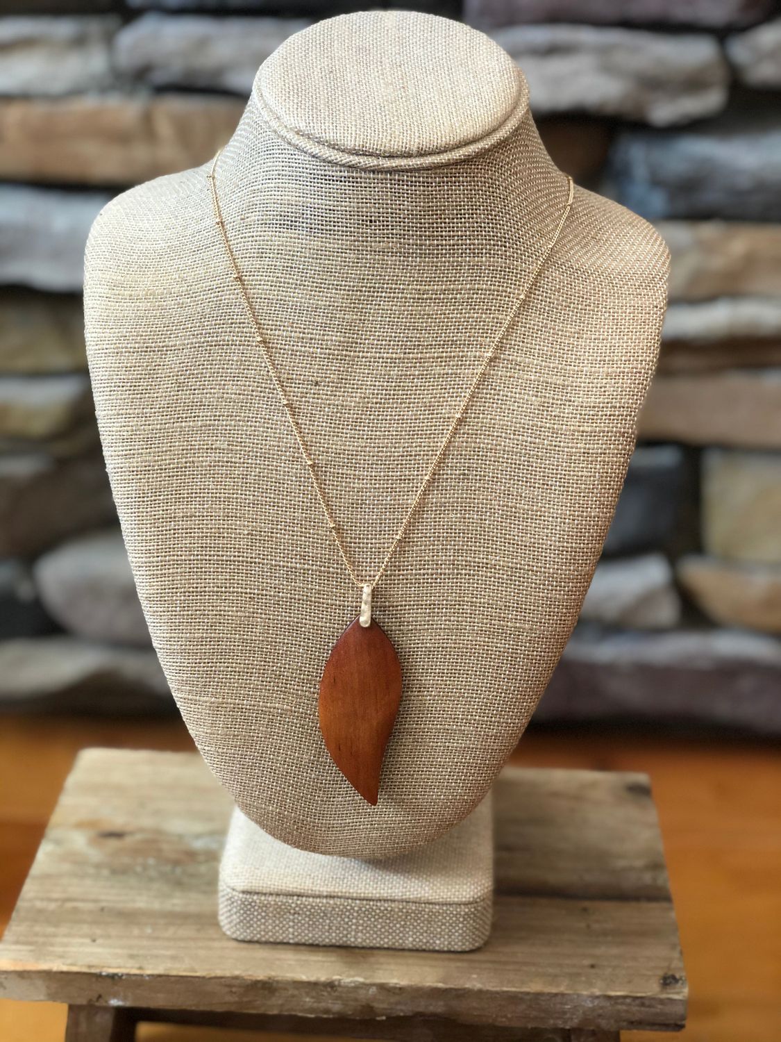 Allanah Pendant Necklace, Size: Light Brown