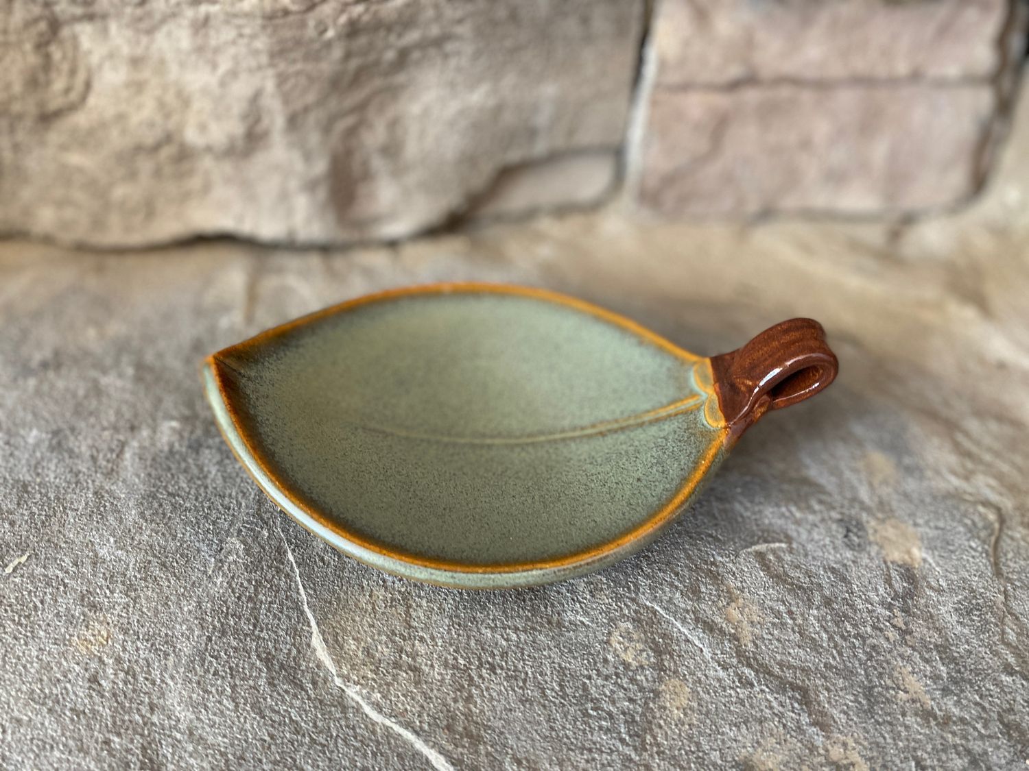 Leaf Shaped Spoon Rest